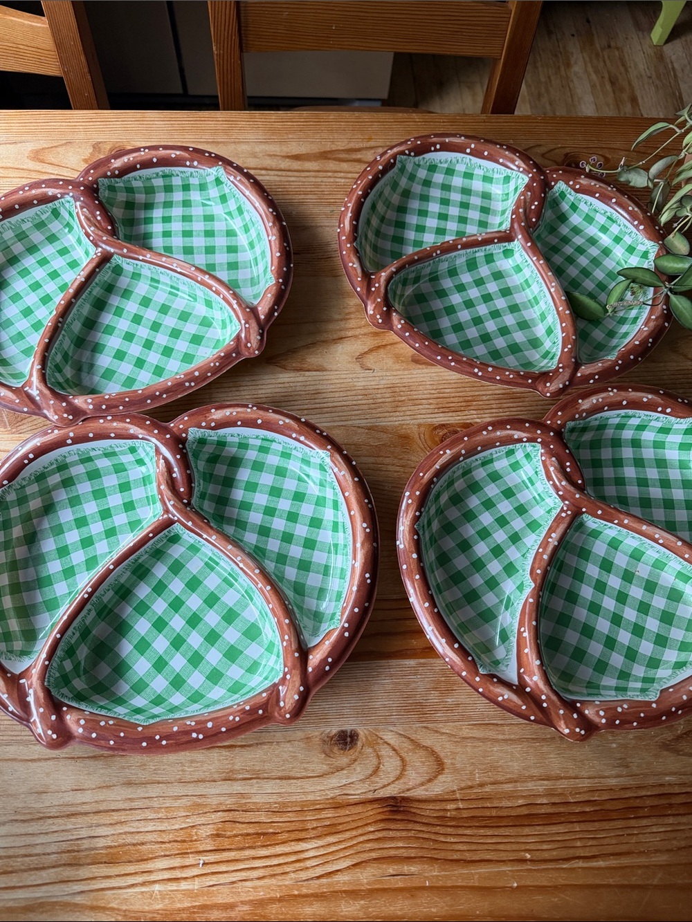 Vintage Green Gingham Divided Pretzel Snack Dishes